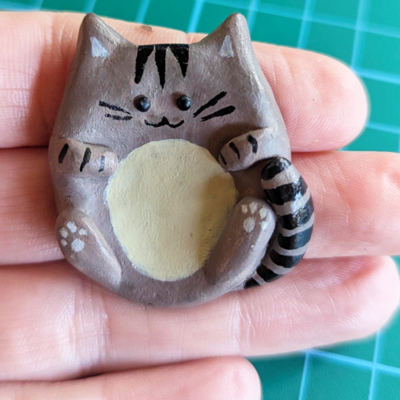 Der Sorgenstein soll über den Verlust der Katze hinweg trösten.